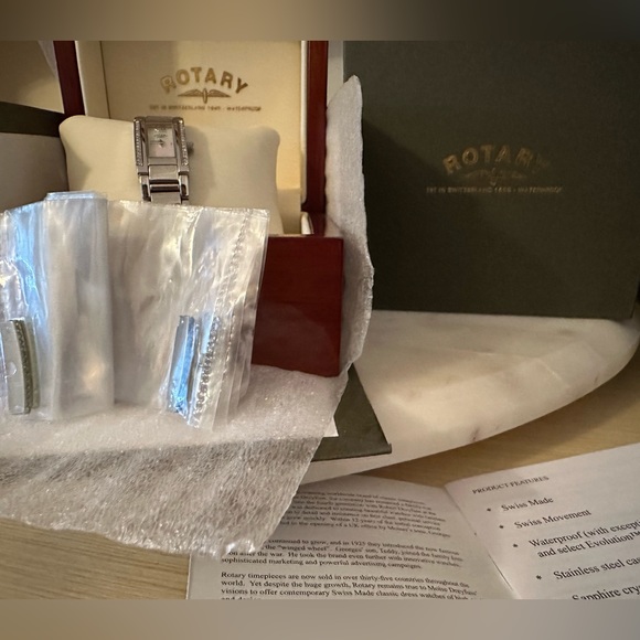 Rotary ladies mother of pearl & changeable dial watch - Picture 2 of 16